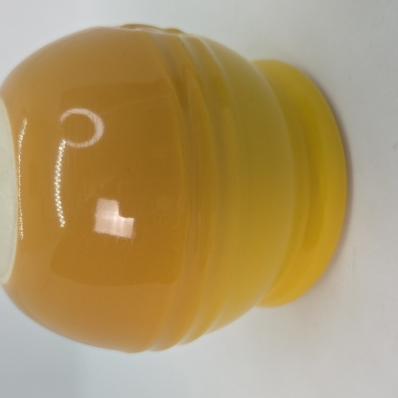 Le Creuset Yellow Ombre Ceramic Honey Pot with Wooden Dipper And Lid - Picture 13 of 16